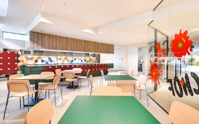 Livensa Living Studios Valencia Viveros