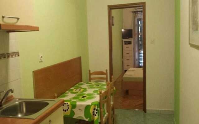 Ani - 10 M From the sea - SA1 Zeleni