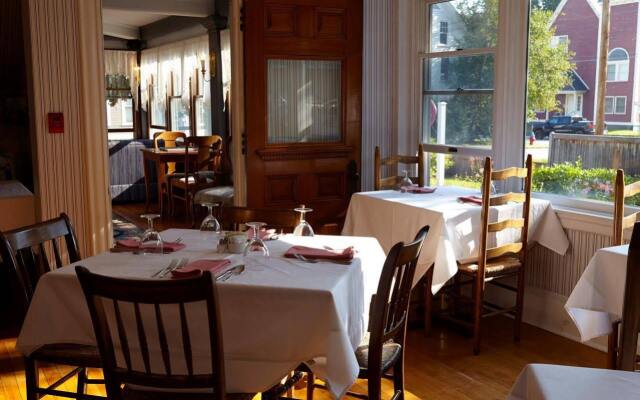 Andrie Rose Inn