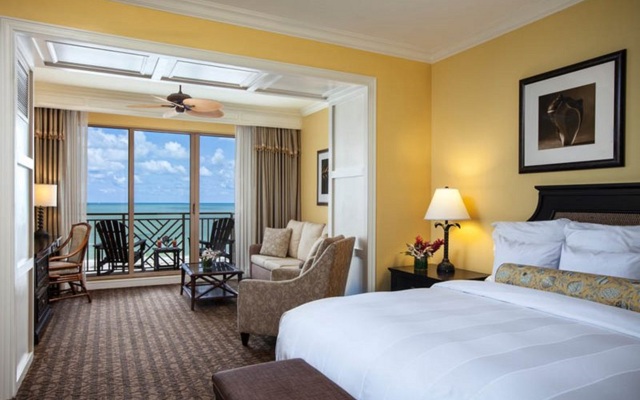 Sandpearl Resort