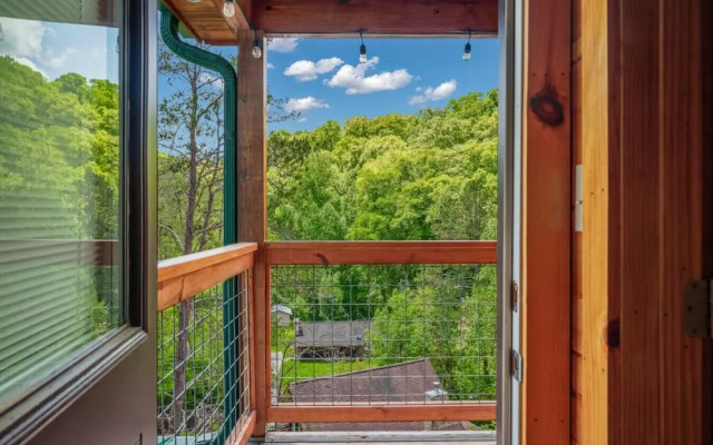 Smokies Couple Getaway