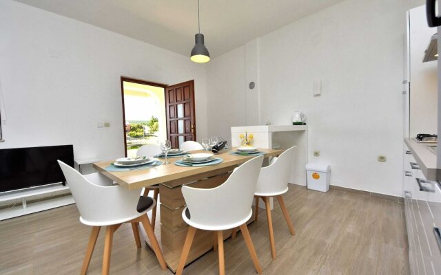 Apartment in Krusevo With Terrace