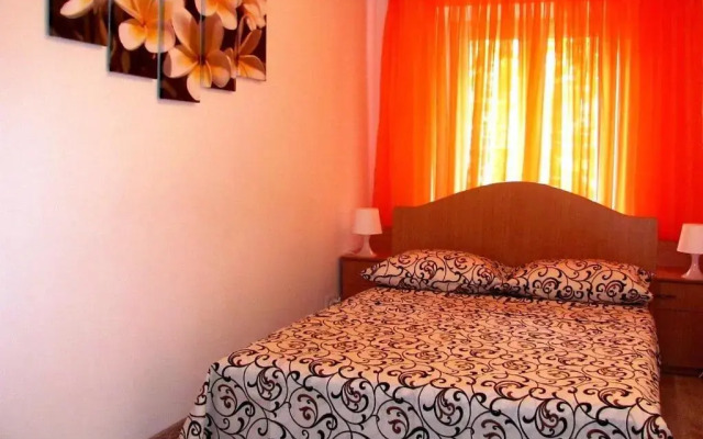 Apartment on Pyrohova 25