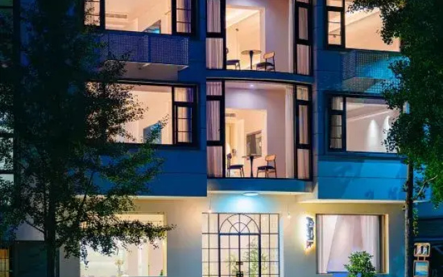 Tonglu Yaoyue Lanshe Homestay (OMG Heartbeat Paradise)