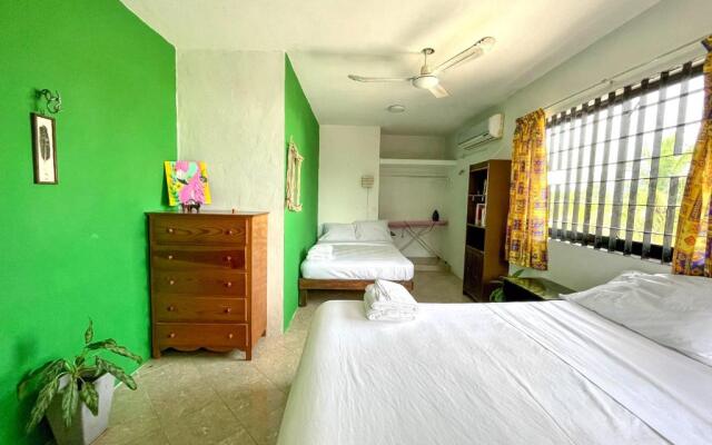 Casa Siloe + Pajarera/ Piscina compartida