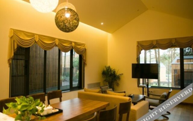 Pinellow Hotel