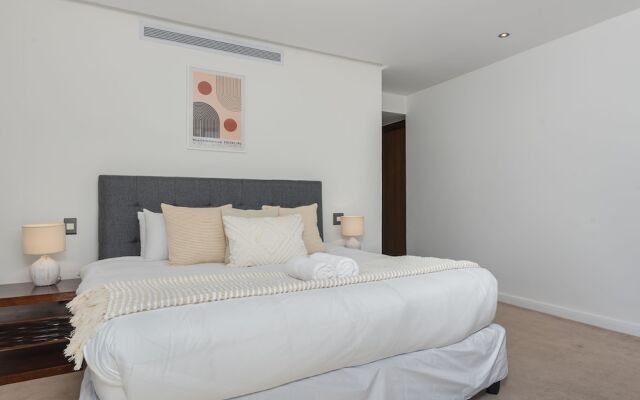 Mandela Rhodes T1001