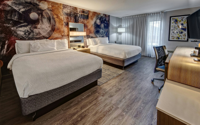Courtyard By Marriott Vanderbilt-West End