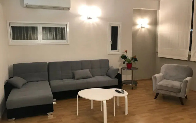 KAV Apartments-Near Ichilov Pumbedita St