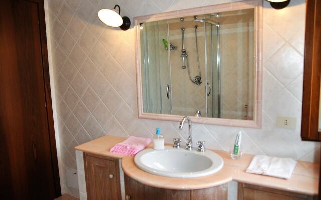 Holiday House for 8 Persons With Pool