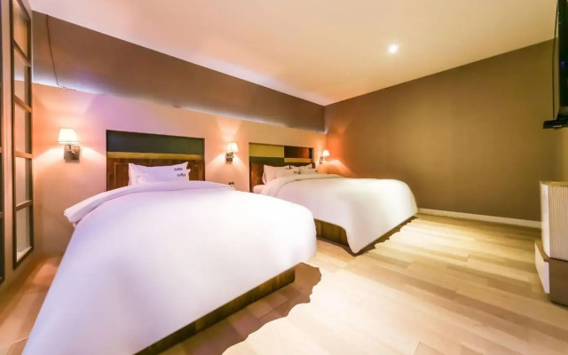 Zara Hotel