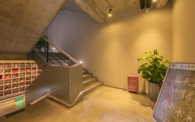 Zuoshe Linghai Boutique Hotel