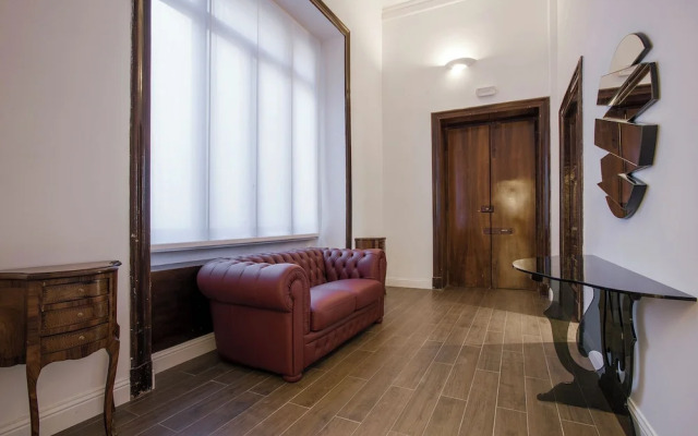 Prestigious Apartments Via Barberini