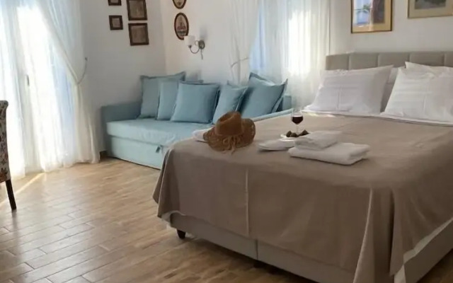 Regina's Apartments