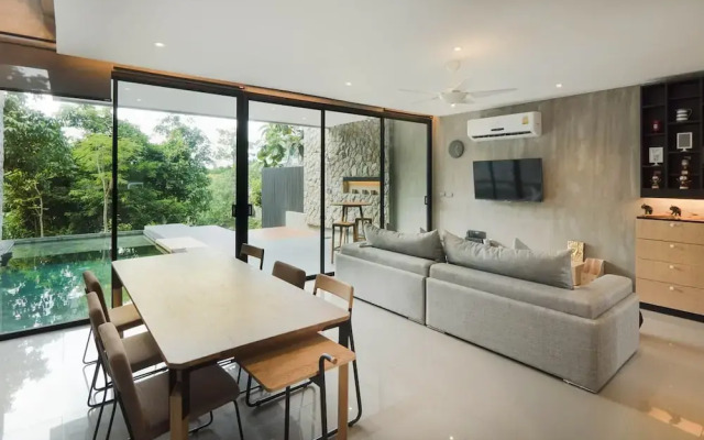 Luxury 4 Bedroom Villa Kamala