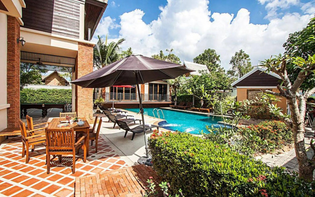 Beverly Thai House Pool Villa