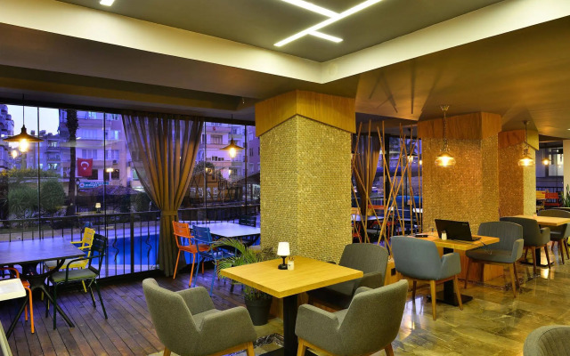 Prince Apart Hotel