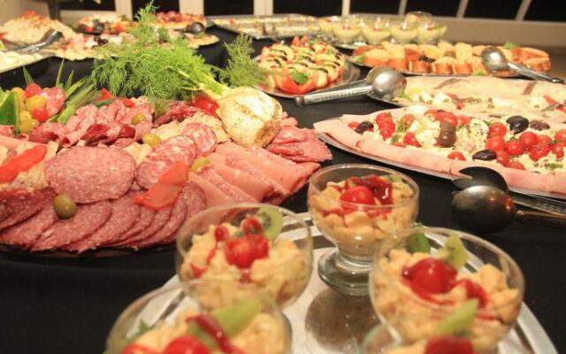 Hotel Marina del Faro Resort