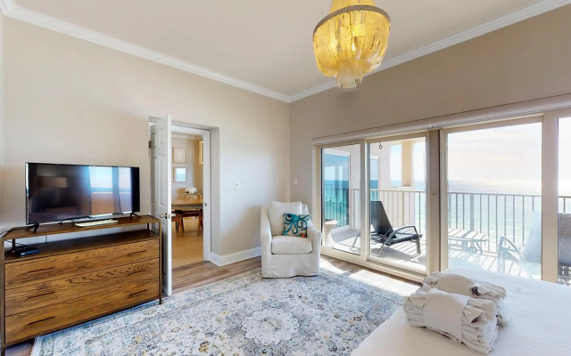Beach Manor 0812