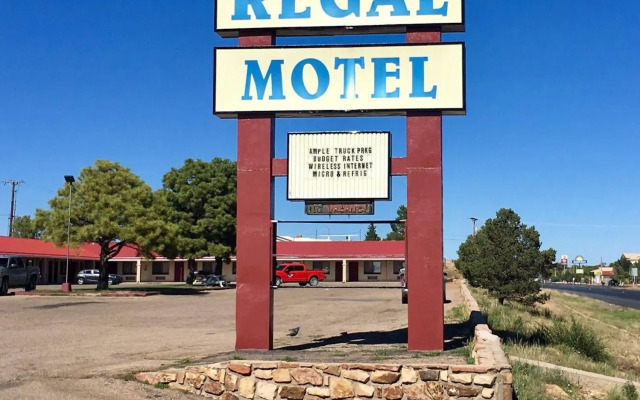 Regal Motel in Las Vegas, New Mexico