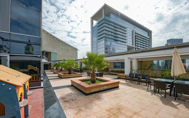 Luxury Apartment Steps Away From Everything!
