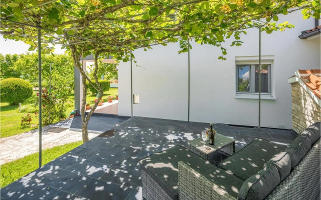 0-Bedroom Apartment in Porec