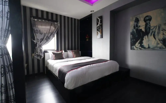 OYO 93365 Apartement Gateway By Sarana Cipta Mahakarya Ii