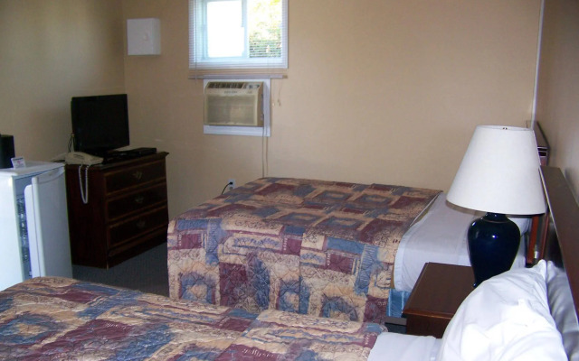 North Shore Wayside Inn