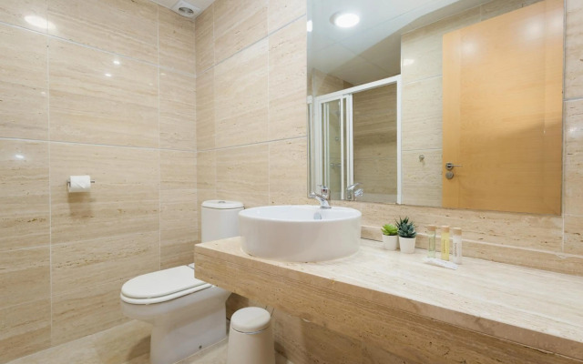 Modern and luxurious holiday home with sea views in Benahavís