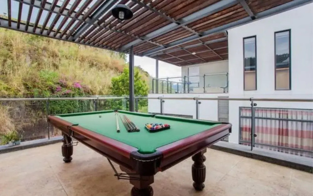 Hot Spring Party Luxury Resort Villa