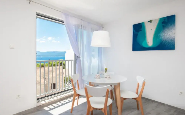 Apartments Dva Galeba