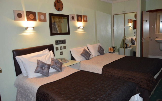 Park Avenue Hotel
