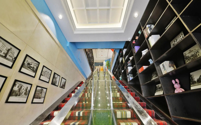 Harbin Blue Feather Hotel