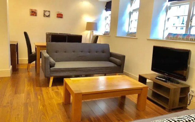 Stylish Apartments in Victoria & Westminster