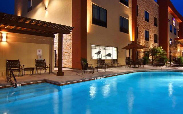 Best Western Plus College Station Inn & Suites