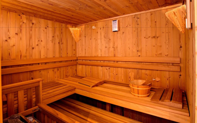 Mountain Exposure Luxury Chalets & Penthouses & Apartments