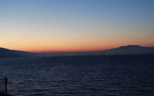 Yakamoz Hotel & Restaurant