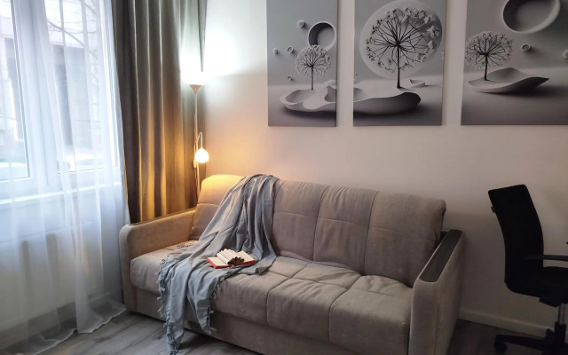 Origami на улице Генерала Буткова 20