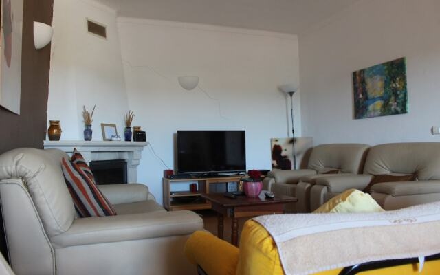 Wine House by Rental4all