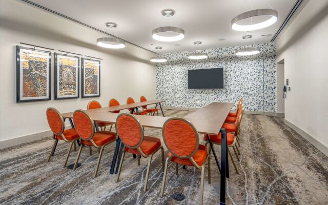 Hilton Garden Inn Chicago Central Loop