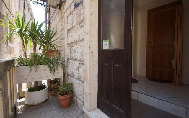 Apartments Stelina