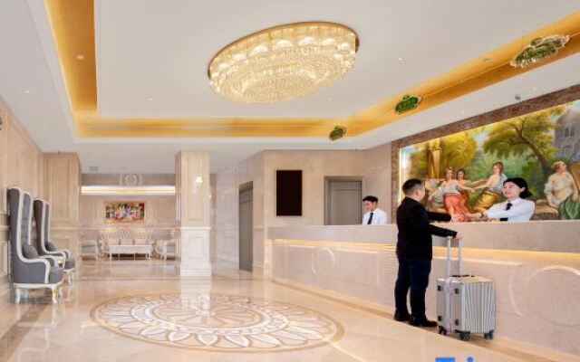 Vienna International Hotel (Sanya Dadonghai)