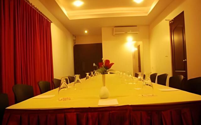 Hotel Abirami Residency