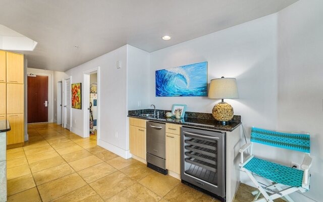 Crd1106 3 Bedroom Condo