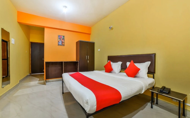 OYO 16005 Sunshine Homes