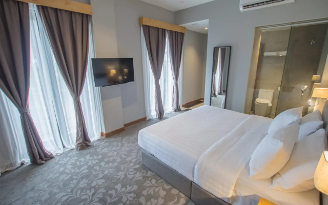 Redpine Boutique Hotel
