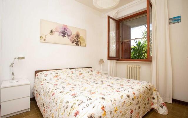 N222 - Numana, Delizioso Bilocale Con Portico