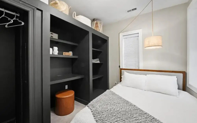 Beautiful Rental Unit in Chicago