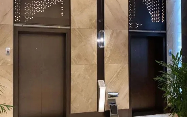 Feicui Zhouji Hotel