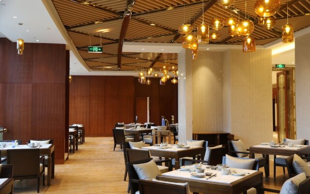 Jingling Shihu Garden Hotel